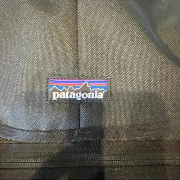 New Patagonia Arbor Classic Pack 25L Black 47958 Backpack 25 Liter NWT Logo - Picture 2 of 9